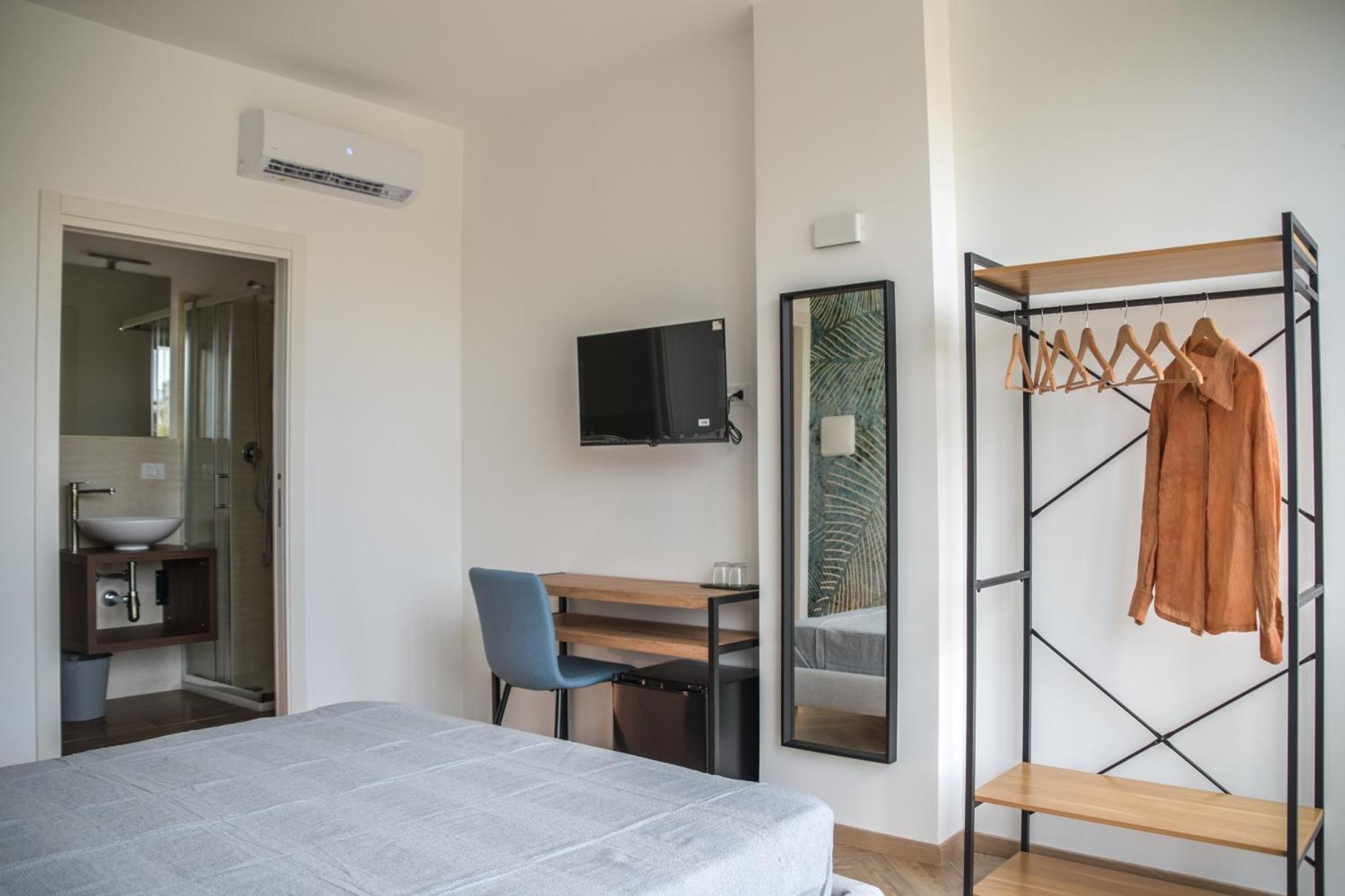 Politeama Crystal Rooms ปาแลร์โม ภายนอก รูปภาพ